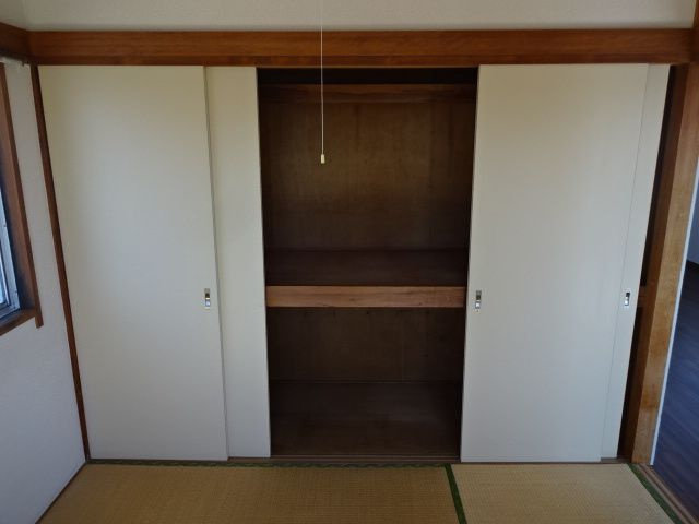 成田ビルの収納
