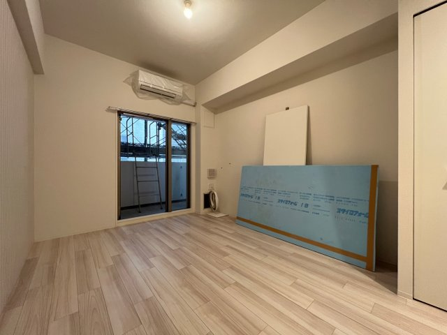 セレニテ本町東リアンの居間・リビング