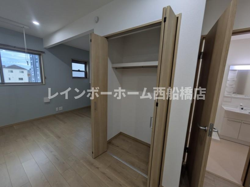 パインルーツ国府台の収納