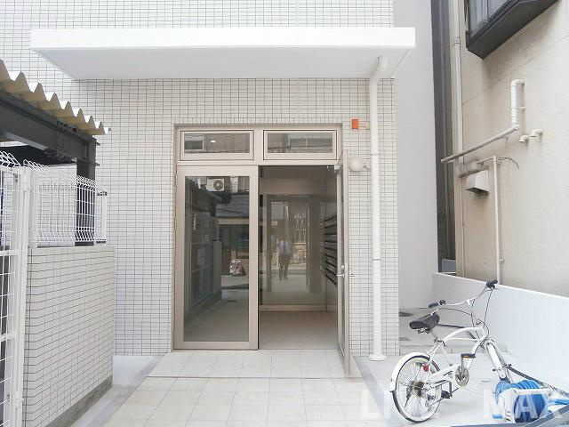 【エントランス】