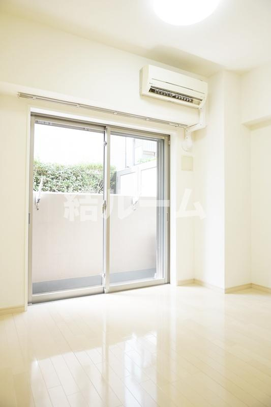 板橋区宮本町の賃貸マンションの居間・リビング