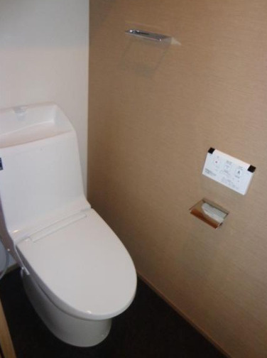 ハーモニーレジデンス東京イーストコア♯003のトイレ|清潔感のあるトイレです