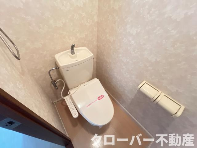 アクティブ・ホーム　８のトイレ|シャワー付トイレ
