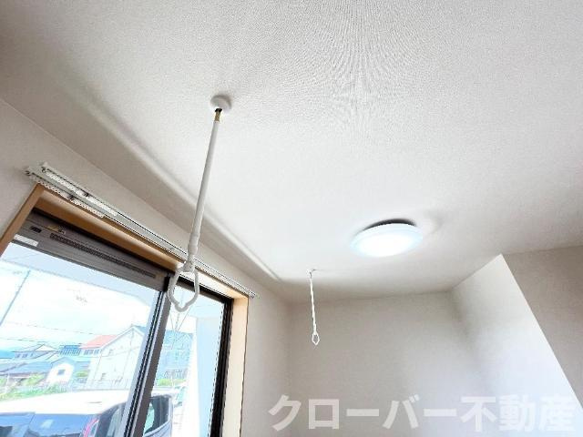 エクセルの設備|室内物干し用フック