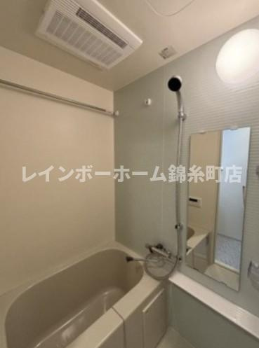 ジェノヴィア妙典の浴室