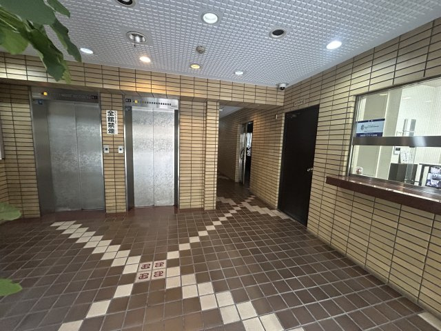 ニューライフ御堂筋本町のエントランス|ニューライフ御堂筋本町　エントランス