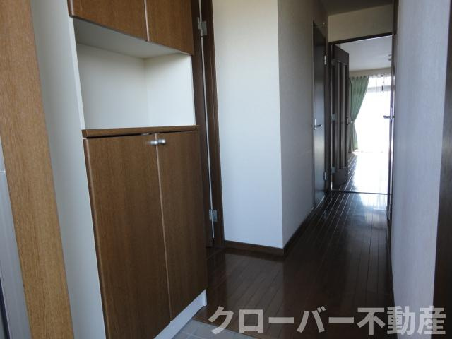 グランディア木太の内装|下足箱