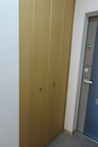 ブールヴァル西原の玄関|※現況優先