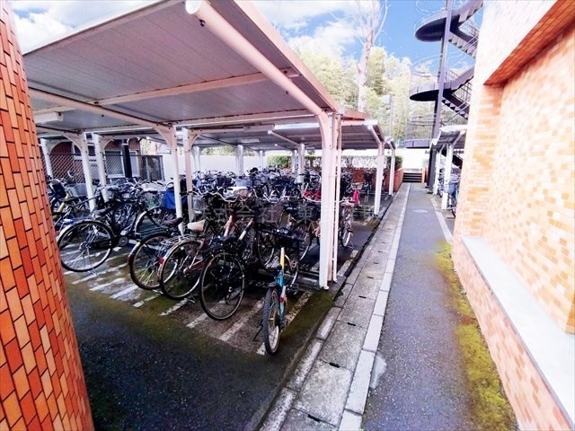 【駐輪場】の画像