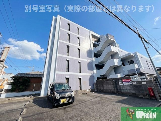 ファースト尼ヶ坂の外観