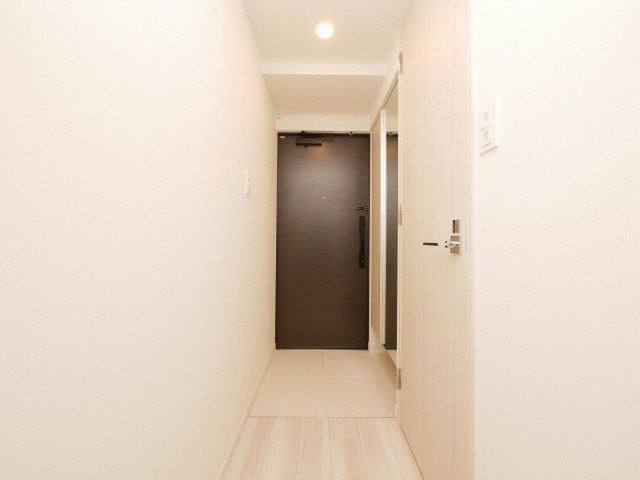 S-RESIDENCE堺筋本町Unoの玄関