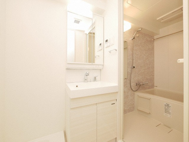S-RESIDENCE堺筋本町Unoの洗面所