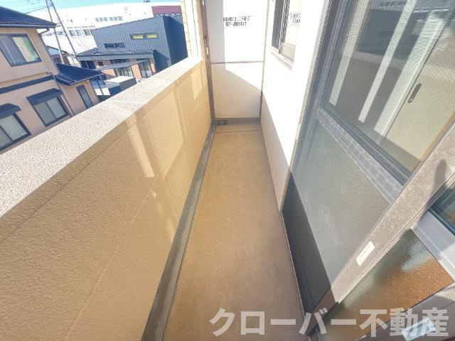 プティスール空港通りのバルコニー|ベランダ