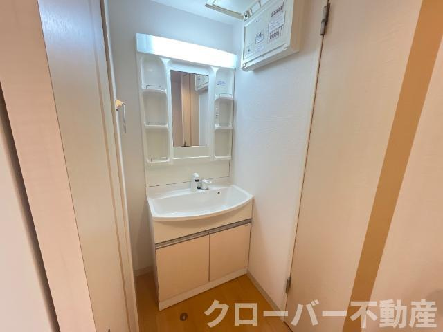 プティスール空港通りの洗面所|洗髪洗面化粧台