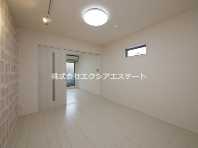 フジパレス遠里小野Ⅵ番館の居間・リビング