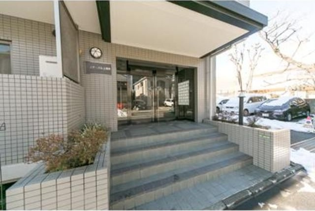 クリア・パル上用賀のエントランス|落ち着いたエントランスです