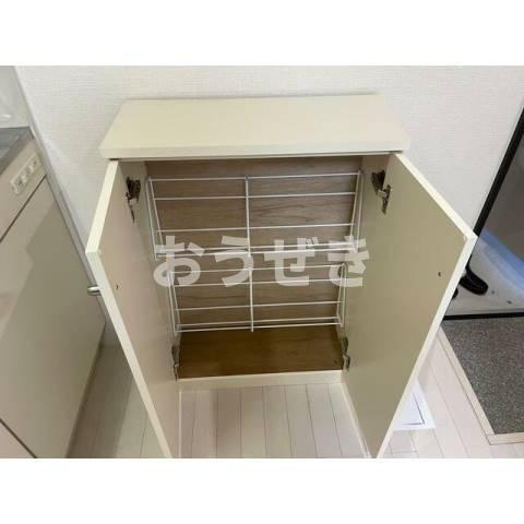 シャンブル港南の収納