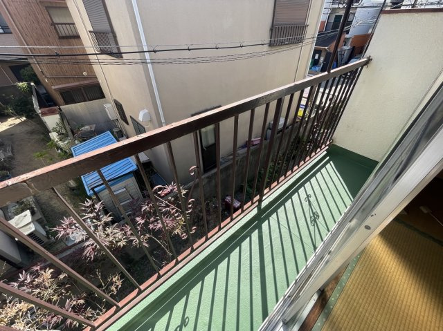 西宮市今津水波町テラスハウスのバルコニー