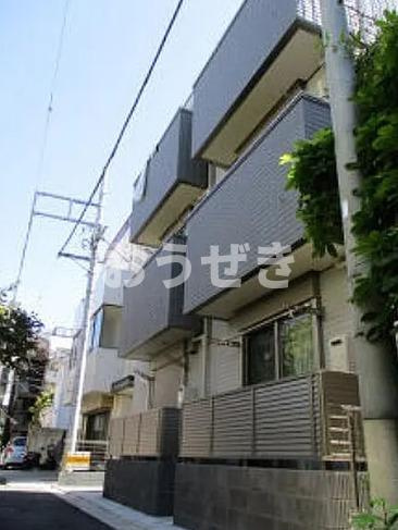大田区西六郷４丁目の賃貸マンションのエントランス