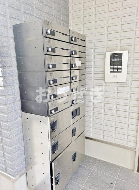 大田区西六郷４丁目の賃貸マンションのその他共用部分|宅配ＢＯＸ・メールＢＯＸ