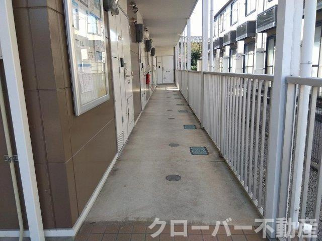 レオパレスソレーユのエントランス