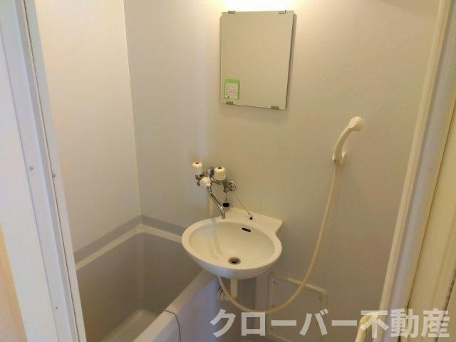 レオパレスソレーユの浴室