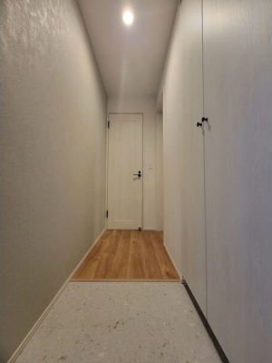 【玄関】 | Louis Apartment 豊中蛍池 ウエスト