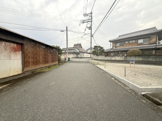 三田市南が丘１丁目　土地の前面道路含む現地写真