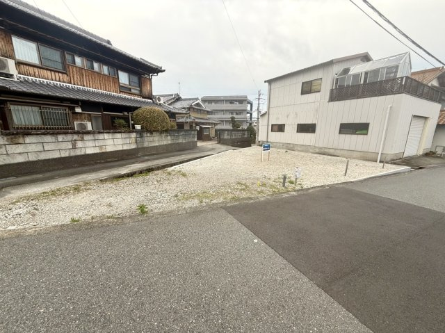 三田市南が丘１丁目　土地の前面道路含む現地写真