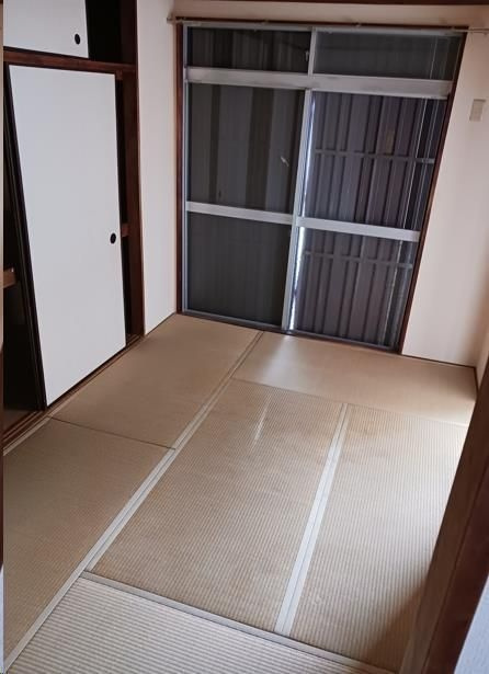 小山マンションの和室