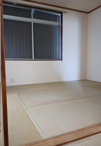 小山マンションの和室