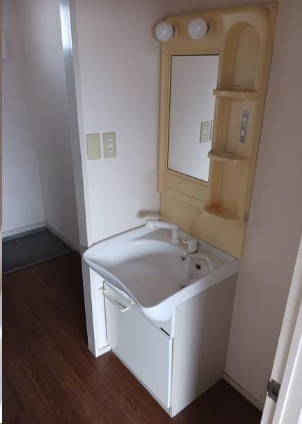 小山マンションの洗面所