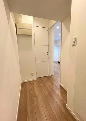 マンション西新宿の玄関