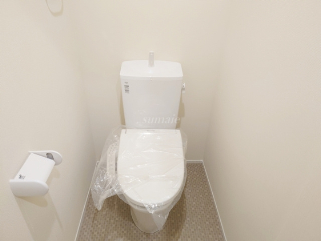 メゾンドクレールのトイレ|温水洗浄機能付きトイレです☆