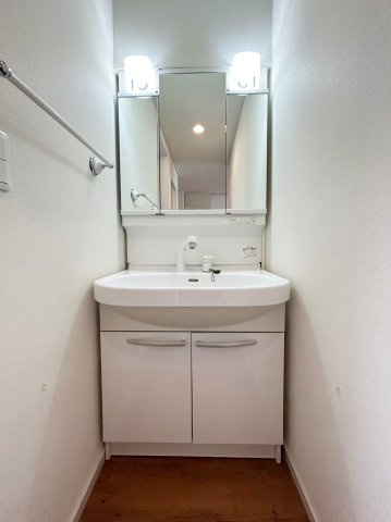 ケヤキハイツの独立洗面台