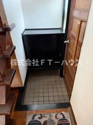 松戸市六実戸建の玄関