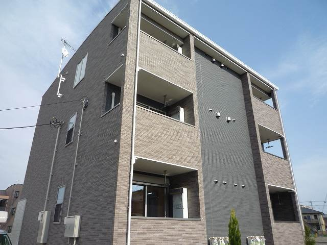フレール与野本町参番館の外観