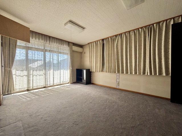 野田市野田　中古戸建の寝室|12帖で広々しております！