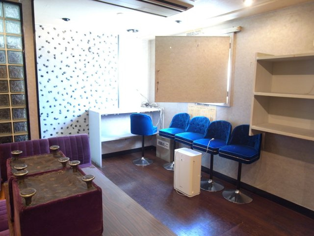 豊中市本町３丁目の店舗一部