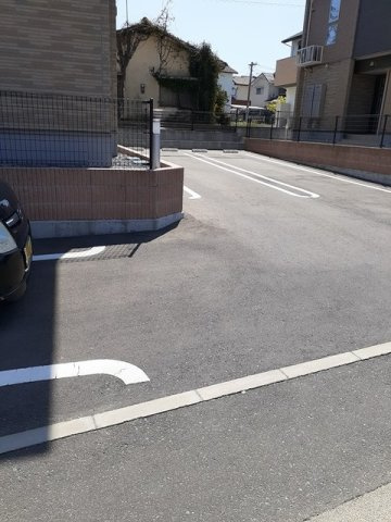 エル　Ⅱの駐車場