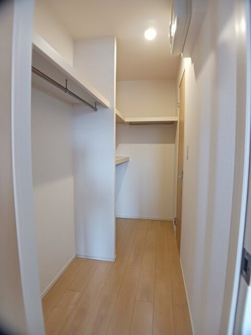 ヴァイオレット弐番館の収納