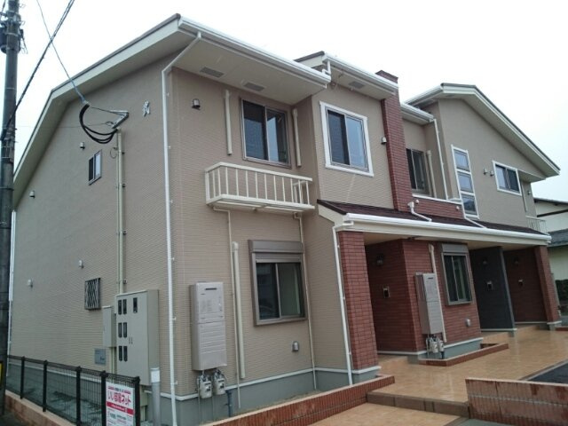 ヴァイオレット弐番館の外観