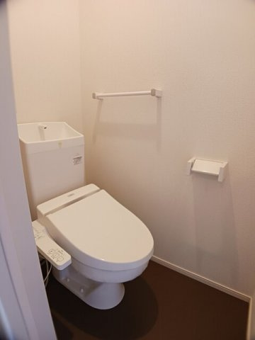 ヴァイオレット弐番館のトイレ