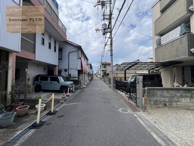 寝屋川市高柳5丁目の前面道路含む現地写真