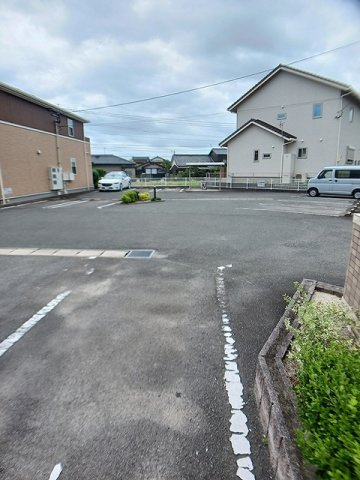 アレーズ　Ｄの駐車場