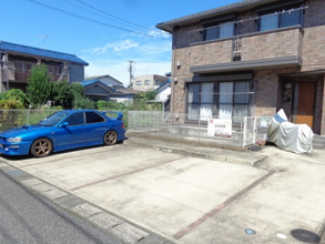 【駐車場】