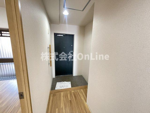 グラシア　久宝園の玄関
