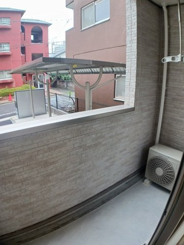 フォレスト　クレーンのバルコニー