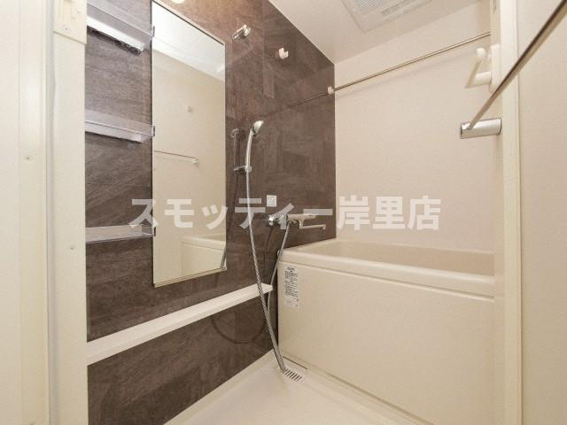 グランパシフィックPINE Luxeの浴室