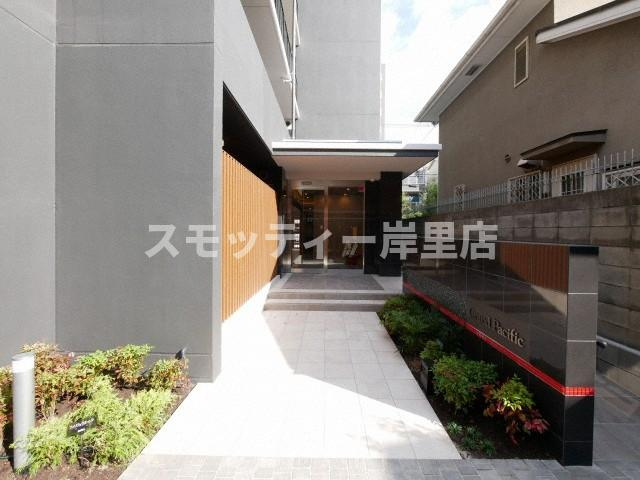 グランパシフィックPINE Luxeのエントランス